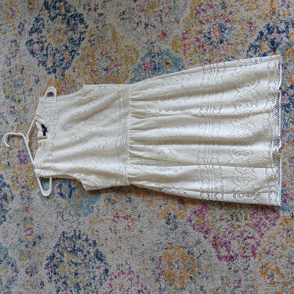 H&M Dresses & Skirts - H&M White Lace Dress